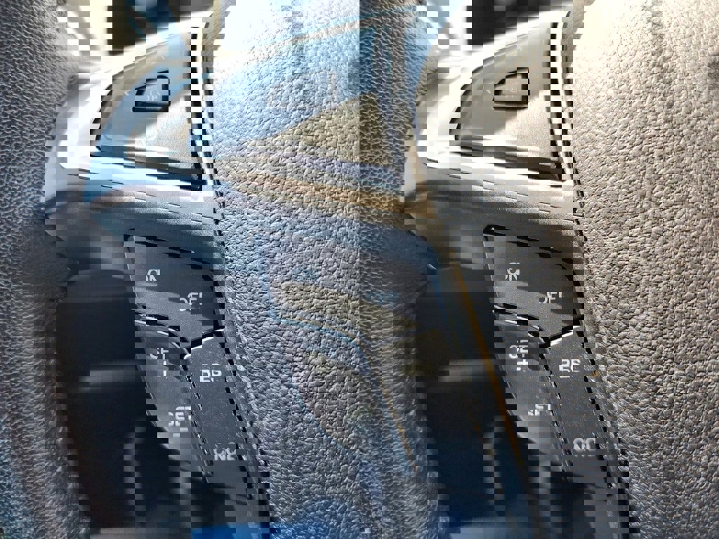 Used 2024 Ford Edge Titanium image 19