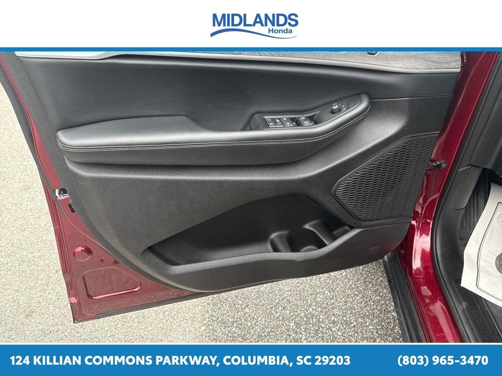 Used 2025 Jeep Grand Cherokee L Limited RWD image 23