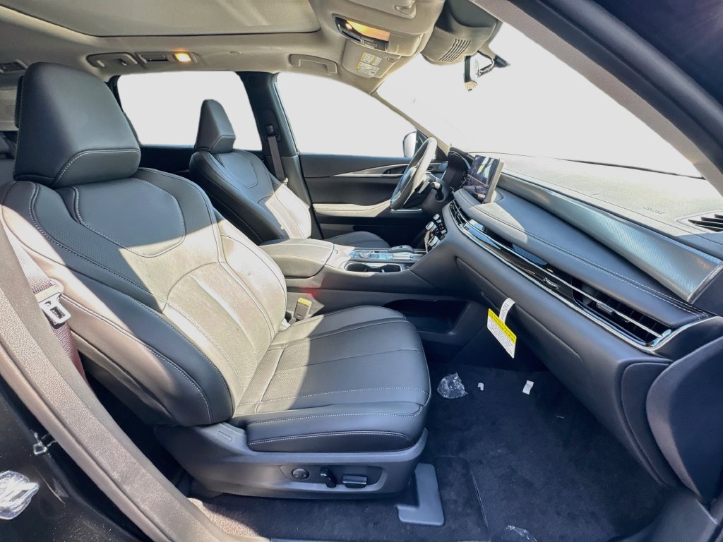 New 2027 INFINITI QX60 Luxe w/ Cargo Package FWD image 30