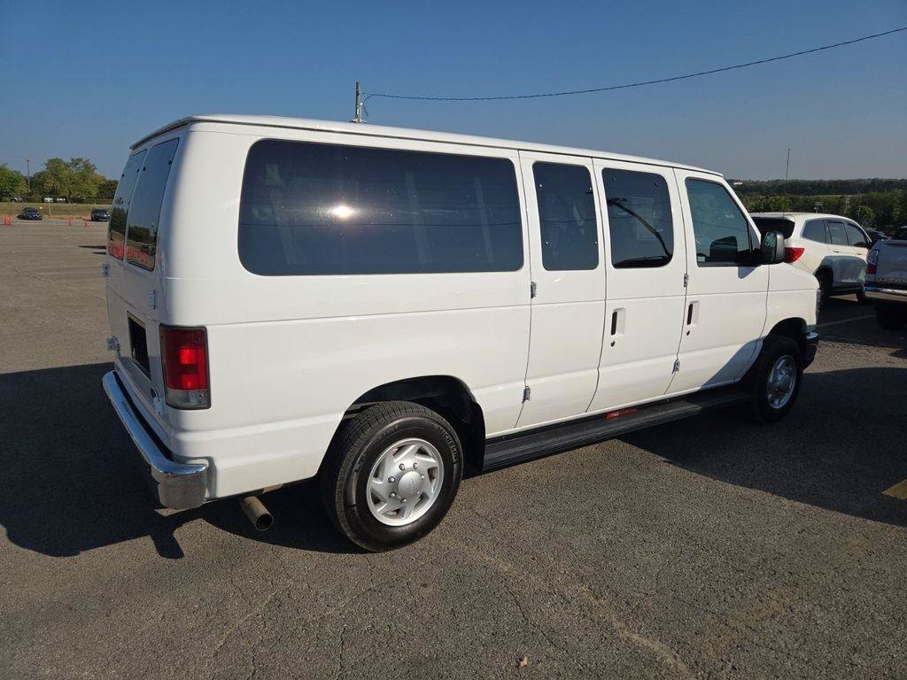 Used 2008 Ford E-350 and Econoline 350 XLT RWD image 7