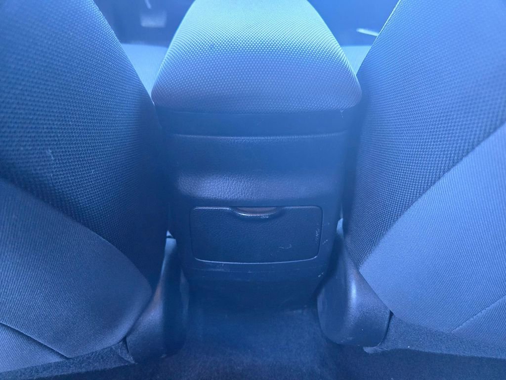 Used 2017 Toyota Corolla LE image 10