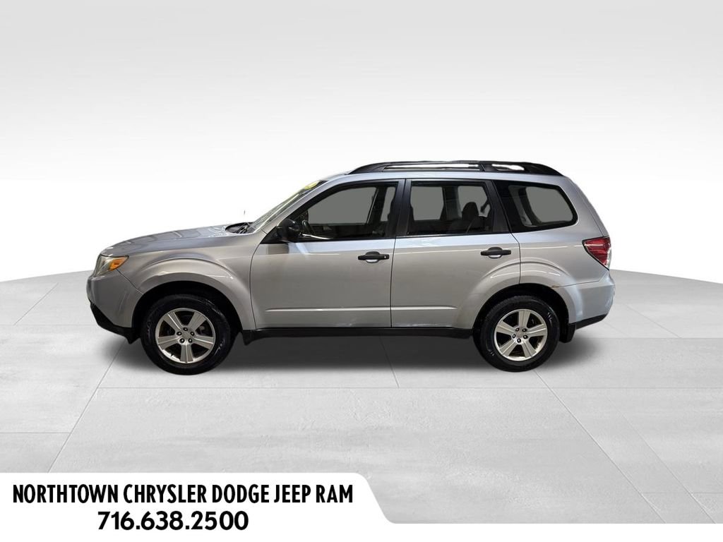 Used 2012 Subaru Forester 2.5X w/ Alloy Wheel Pkg image 2
