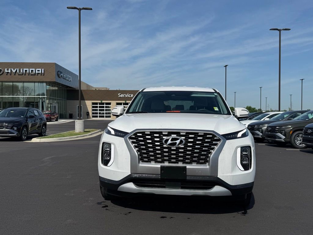 Used 2022 Hyundai Palisade SE image 2