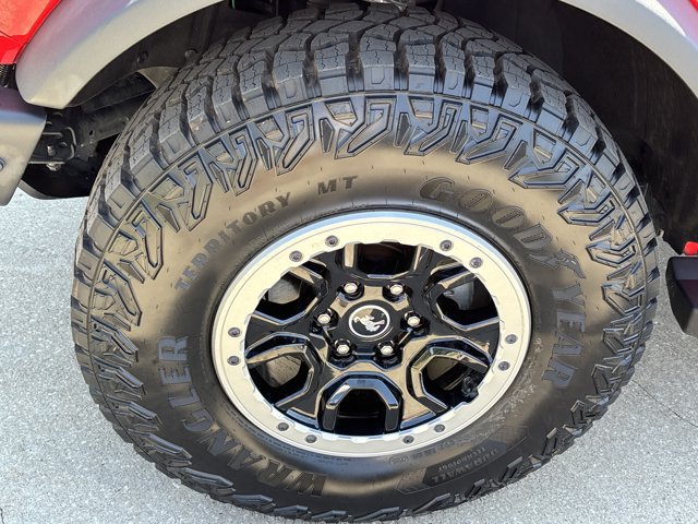 Used 2021 Ford Bronco Big Bend w/ Sasquatch Package AWD/4WD image 13