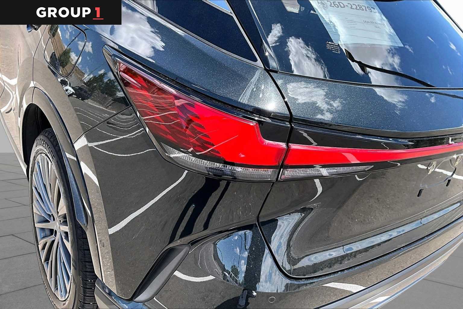 Used 2025 Lexus RX 450h AWD w/ Convenience Package image 27