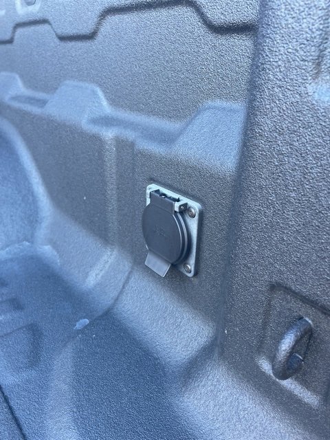 Used 2024 Chevrolet Colorado LT w/ LT Convenience Package III image 6