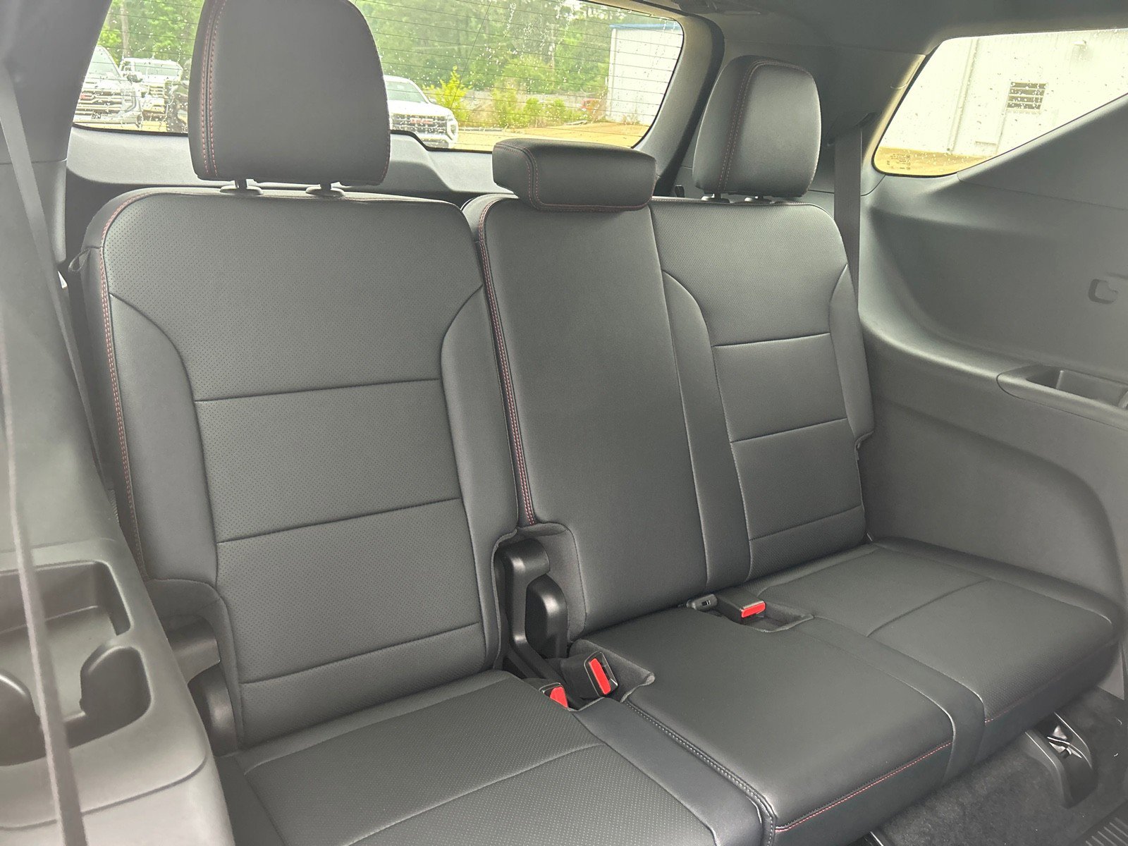 New 2026 Chevrolet Traverse RS w/ LPO, Floor Liner Package FWD image 20