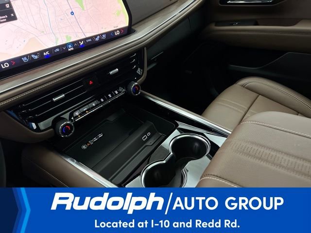 Used 2025 Chevrolet Tahoe High Country image 28