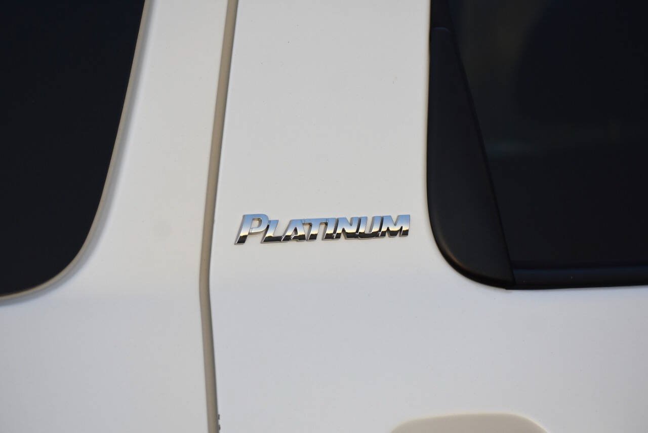 Used 2013 Toyota Sequoia Platinum AWD/4WD image 25
