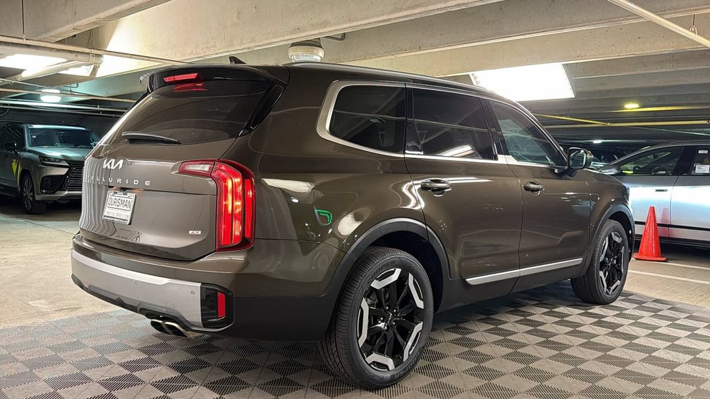 Used 2023 Kia Telluride S AWD/4WD image 7