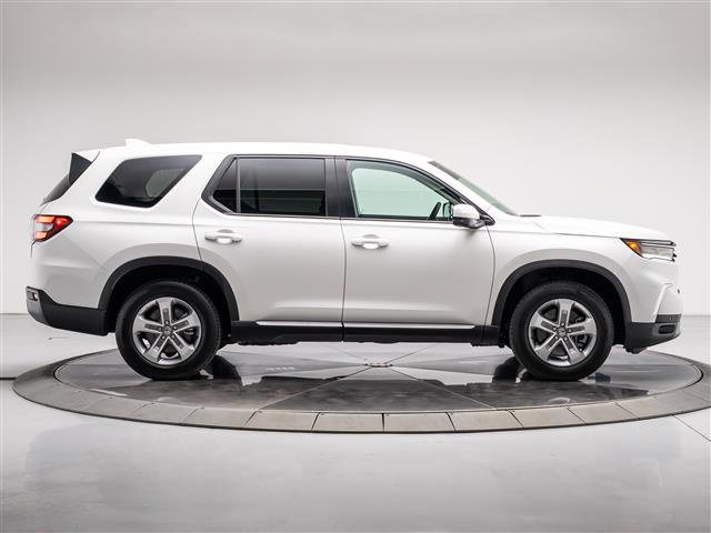 Used 2025 Honda Pilot EX-L image 6