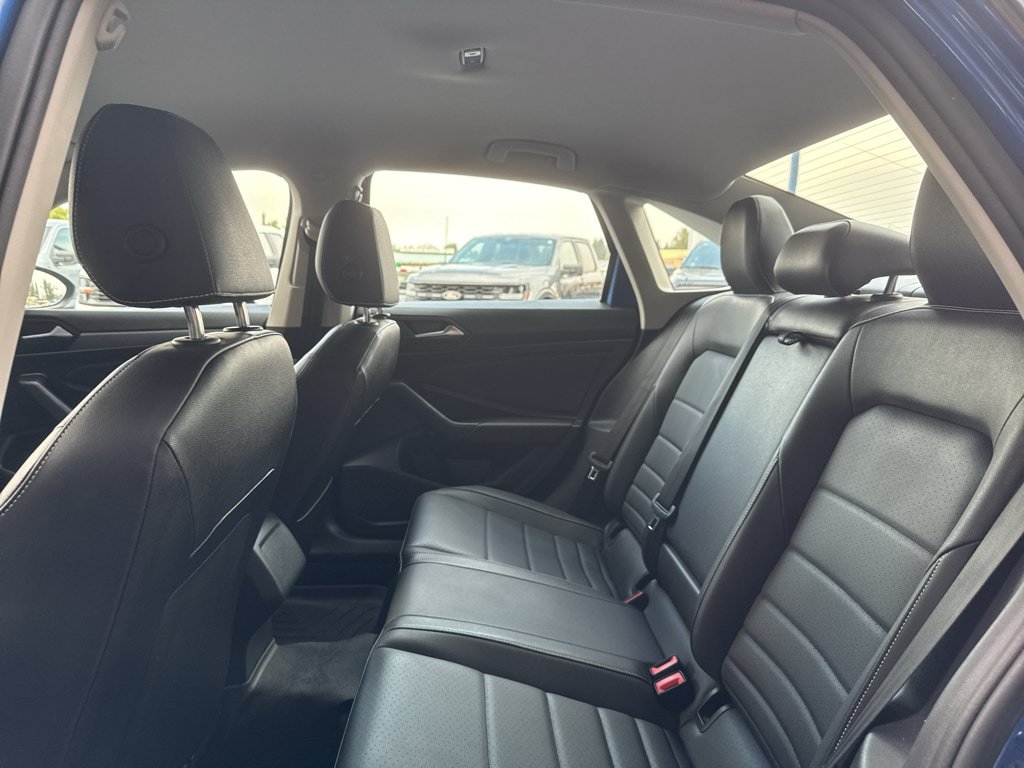 Used 2024 Volkswagen Jetta SE FWD image 20