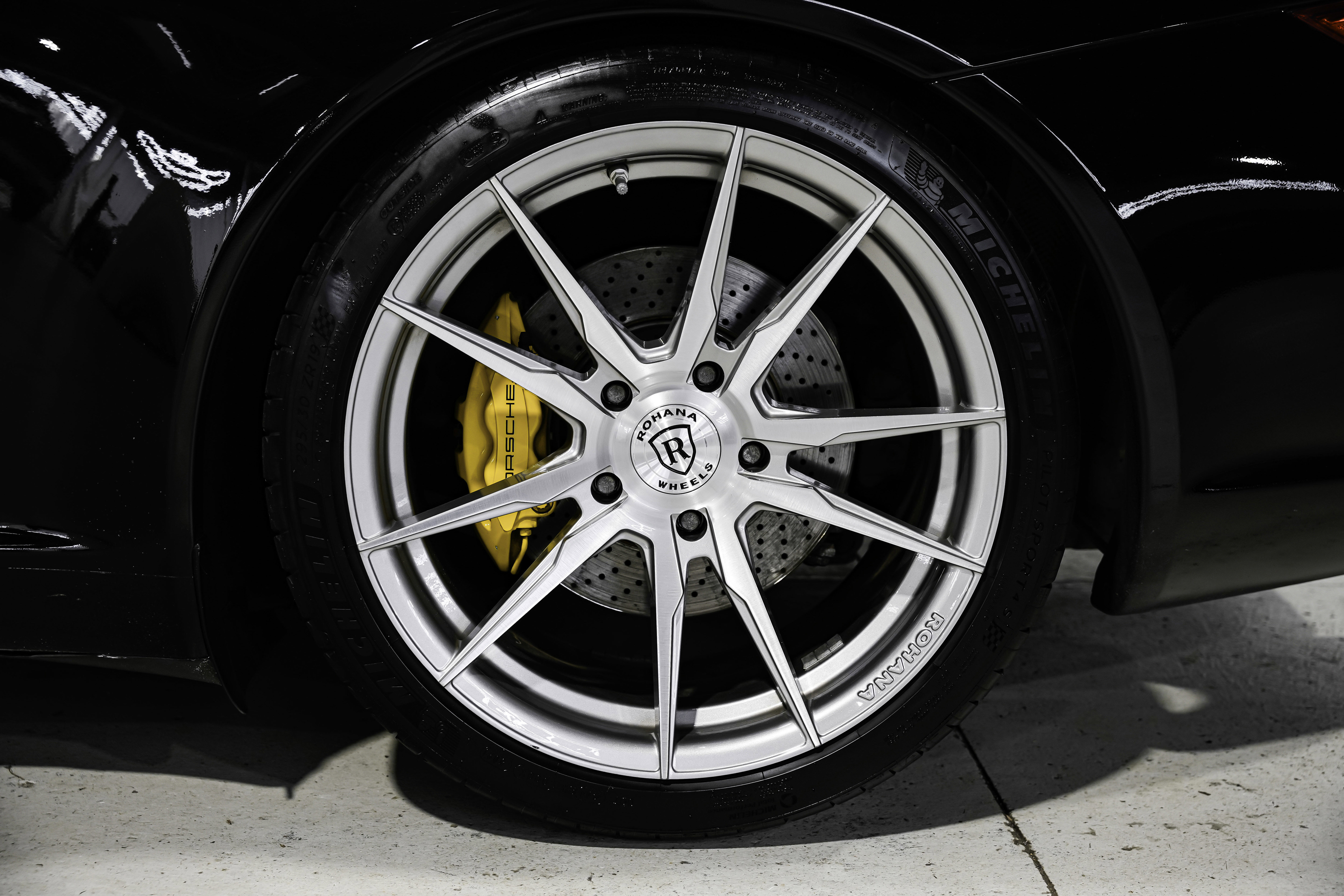 Used 2009 Porsche 911 Carrera image 44