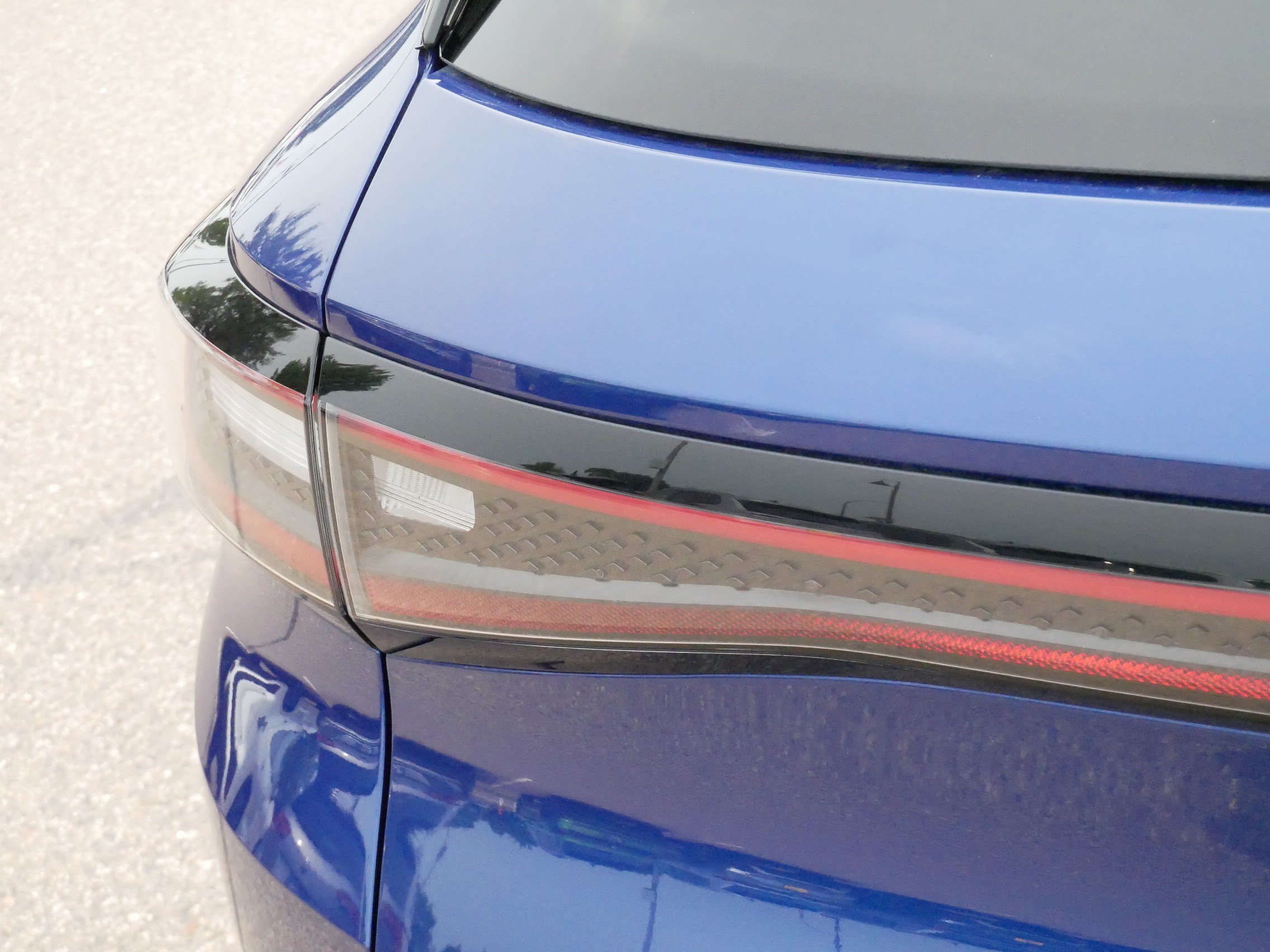 Certified 2022 Volkswagen ID.4 Pro S AWD/4WD image 17