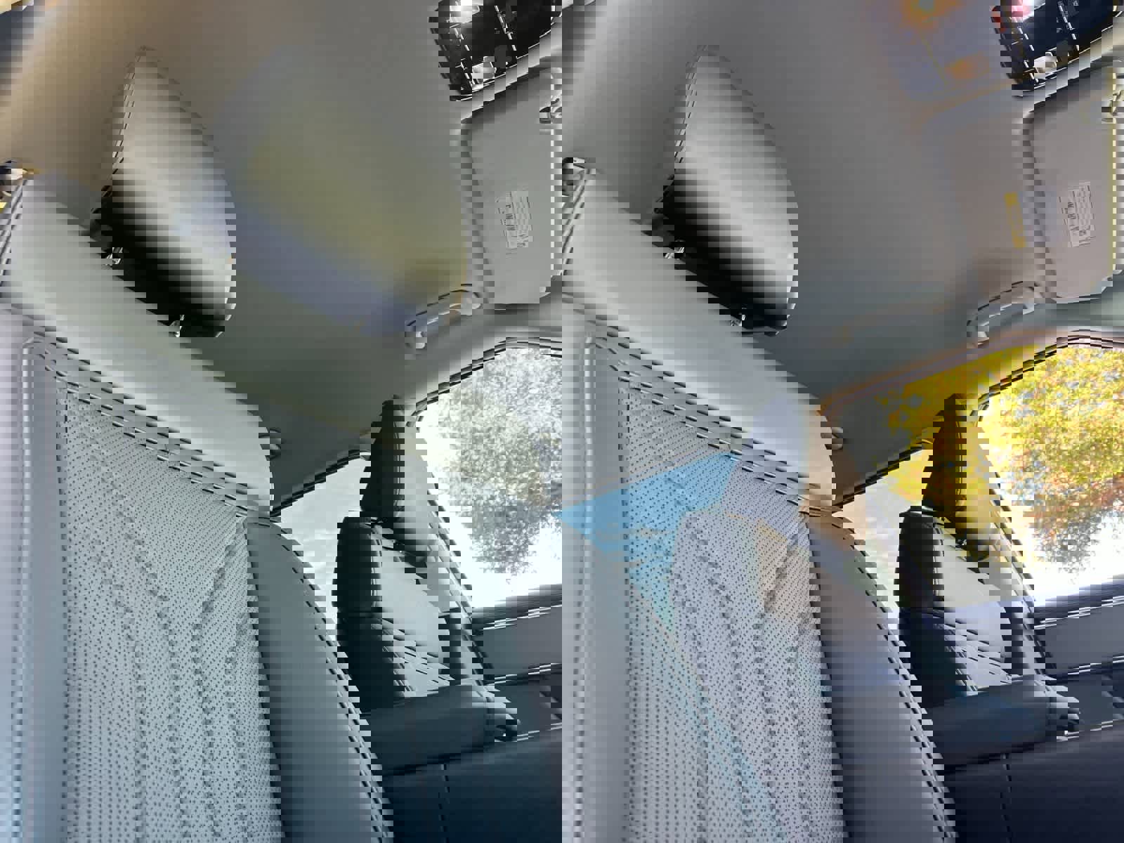 Certified 2025 Hyundai Santa Fe SEL image 18