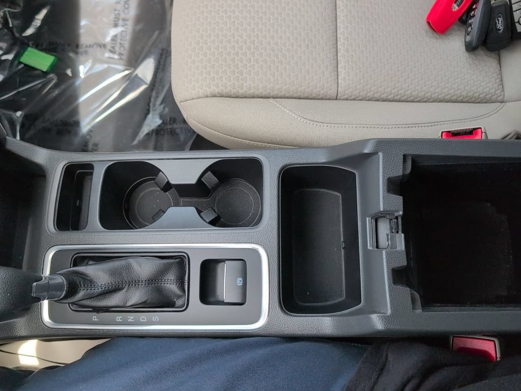 Used 2017 Ford Escape SE FWD image 19