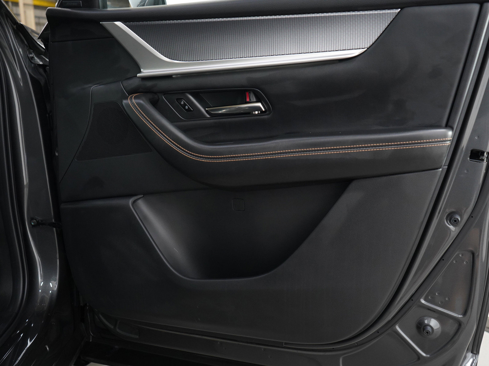 Certified 2025 MAZDA CX-90 3.3 Turbo S w/ Premium Package image 9