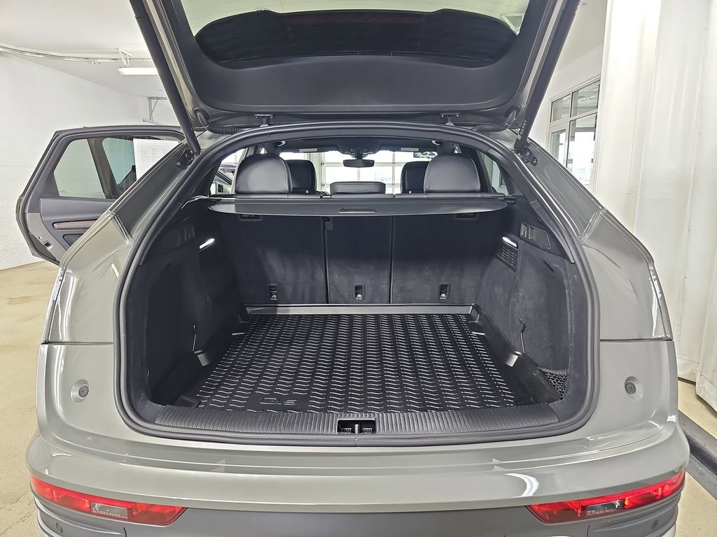 Used 2023 Audi Q5 2.0T Premium Plus w/ Premium Plus Package AWD/4WD image 15