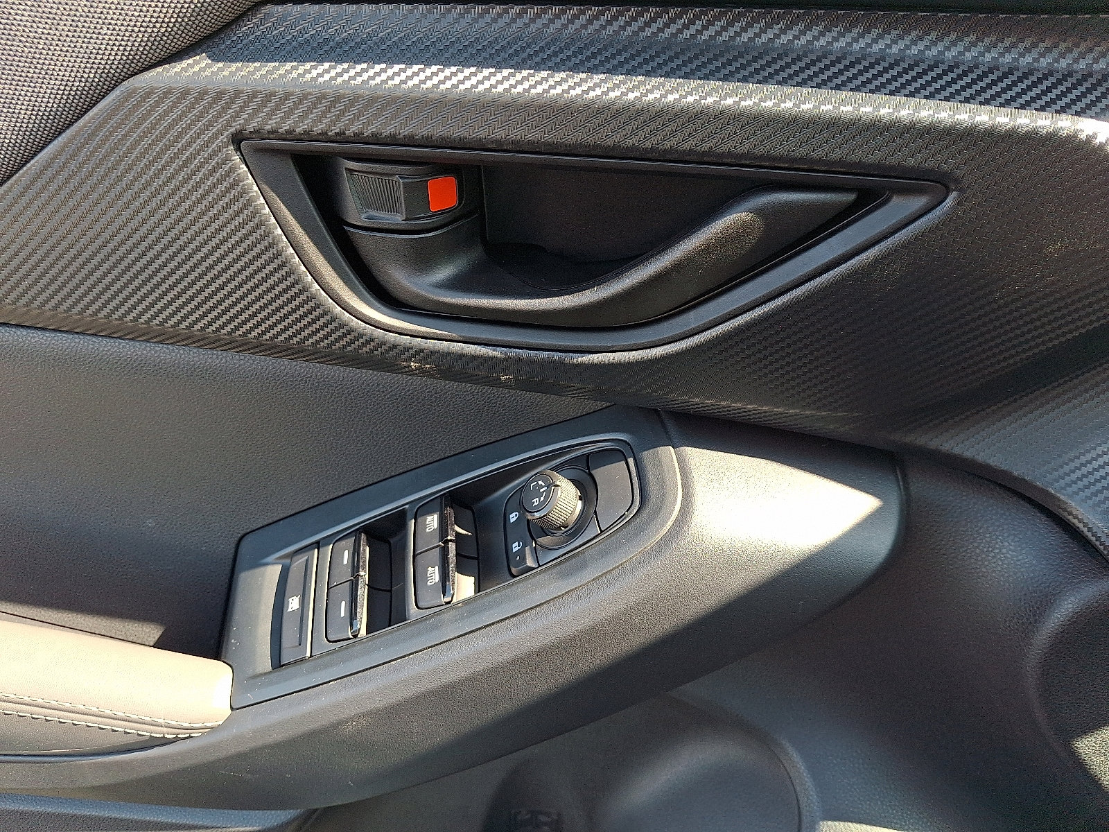 Certified 2025 Subaru Crosstrek 2.0i Premium w/ Crosstrek Mirror Package image 13