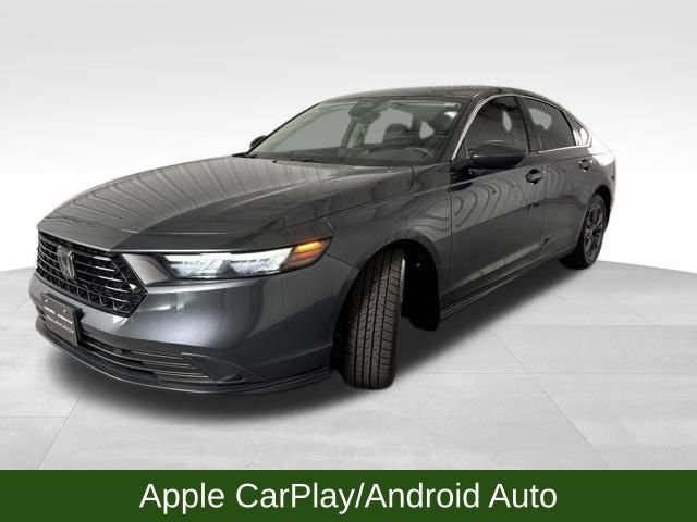 Used 2023 Honda Accord EX image 4