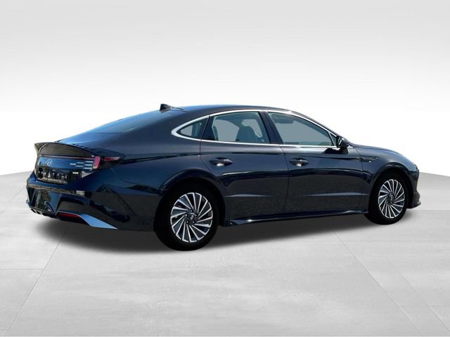 New 2025 Hyundai Sonata Limited image 8
