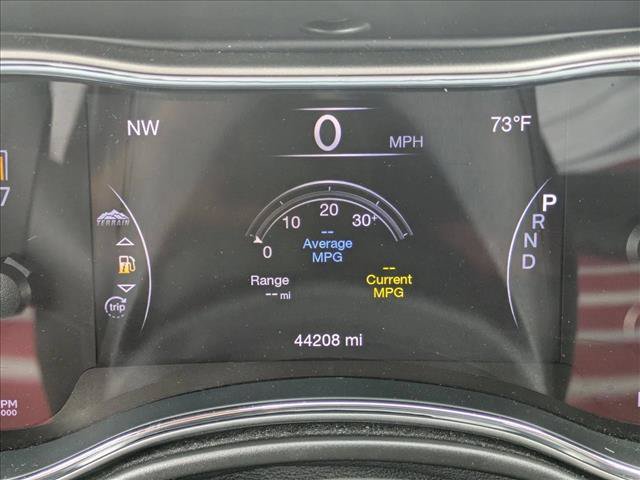 Used 2020 Jeep Grand Cherokee Limited w/ Luxury Group II AWD/4WD image 11