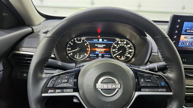 Certified 2024 Nissan Altima 2.5 SV w/ SV Premium Package FWD image 16