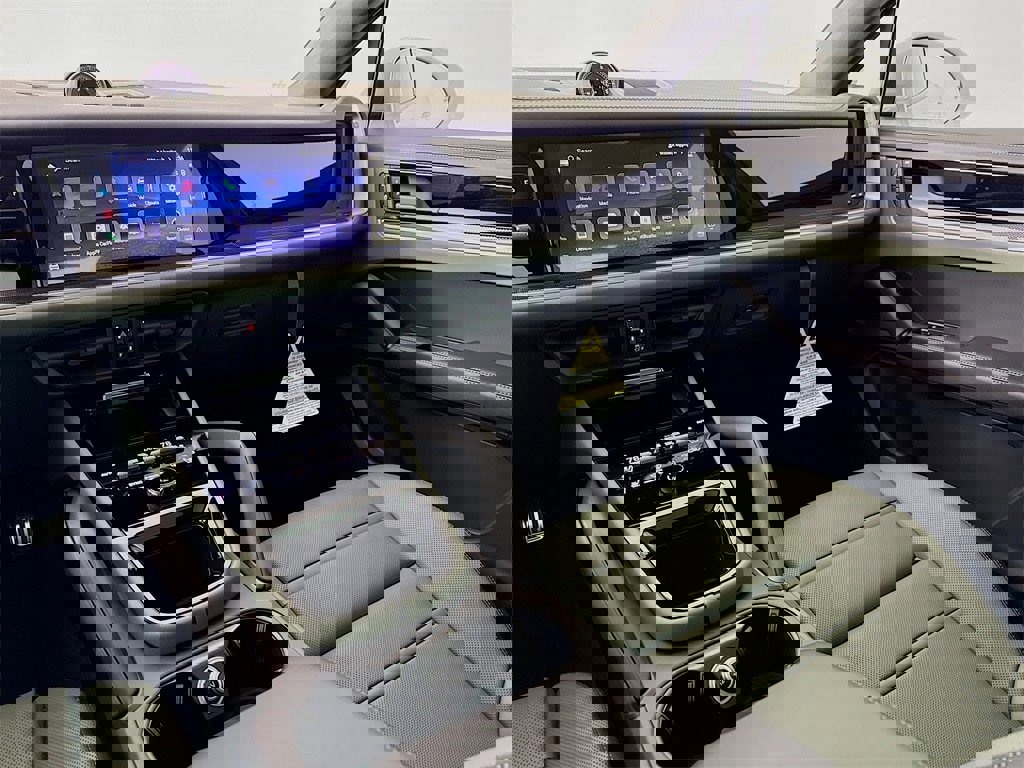 New 2026 Porsche Cayenne Coupe image 27