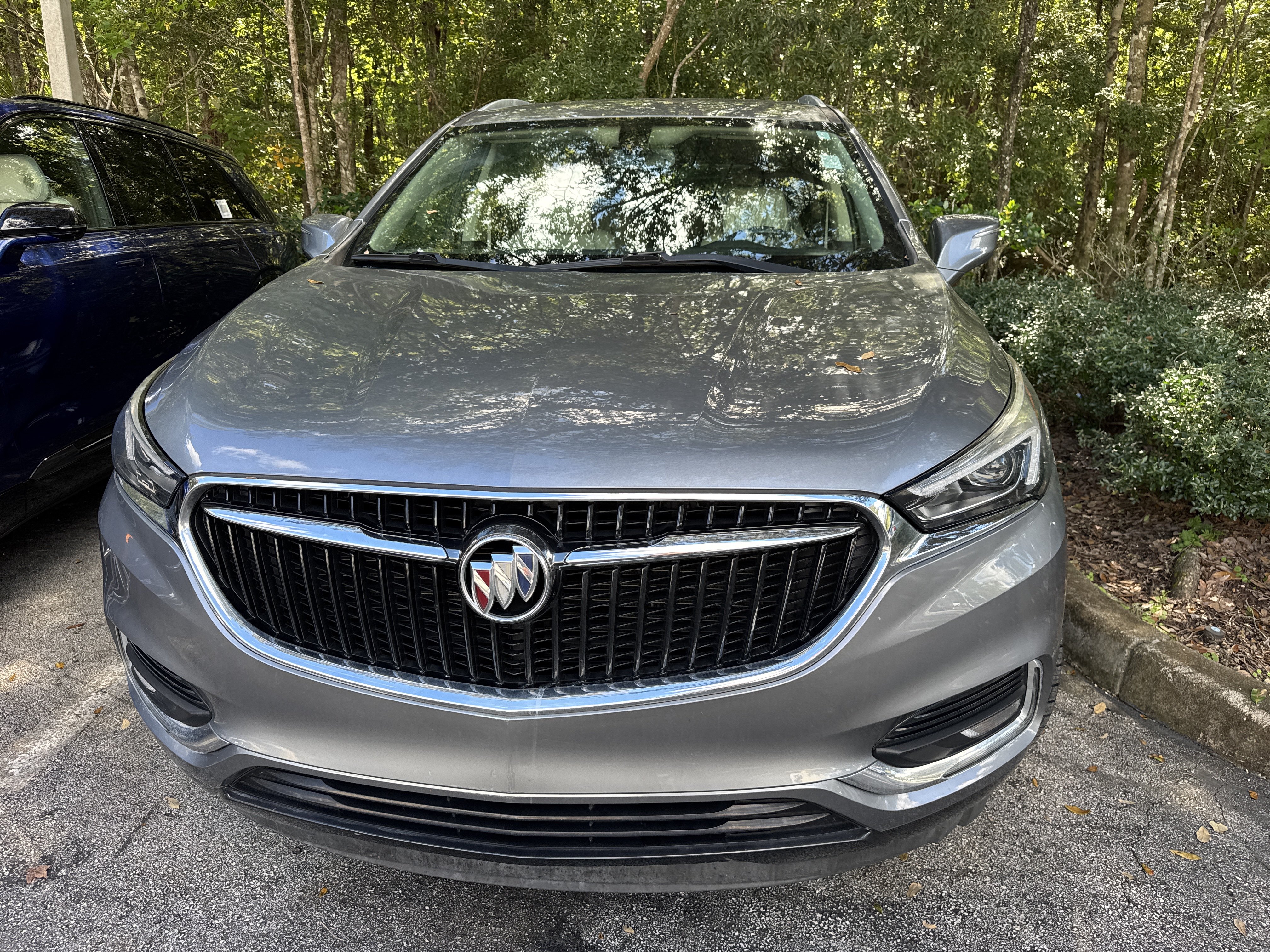 Used 2018 Buick Enclave Essence FWD image 4