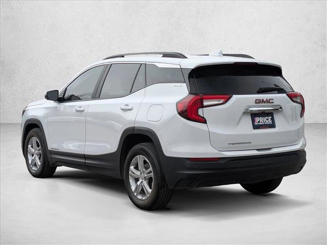 Used 2024 GMC Terrain SLE w/ Driver Convenience Package image 7