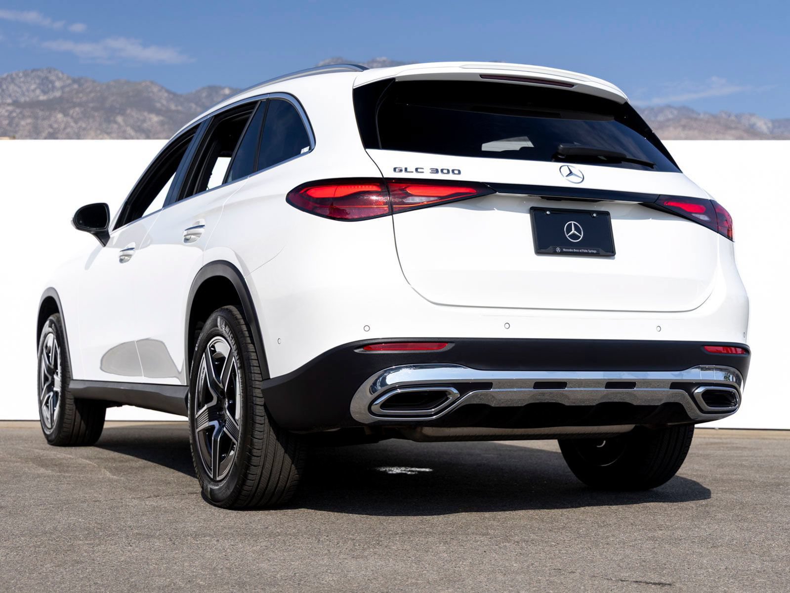 Certified 2026 Mercedes-Benz GLC 300 image 4