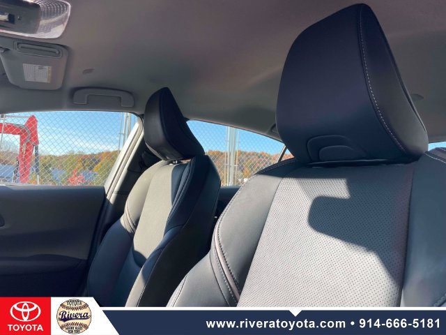 Used 2023 Toyota Prius XLE AWD/4WD image 19