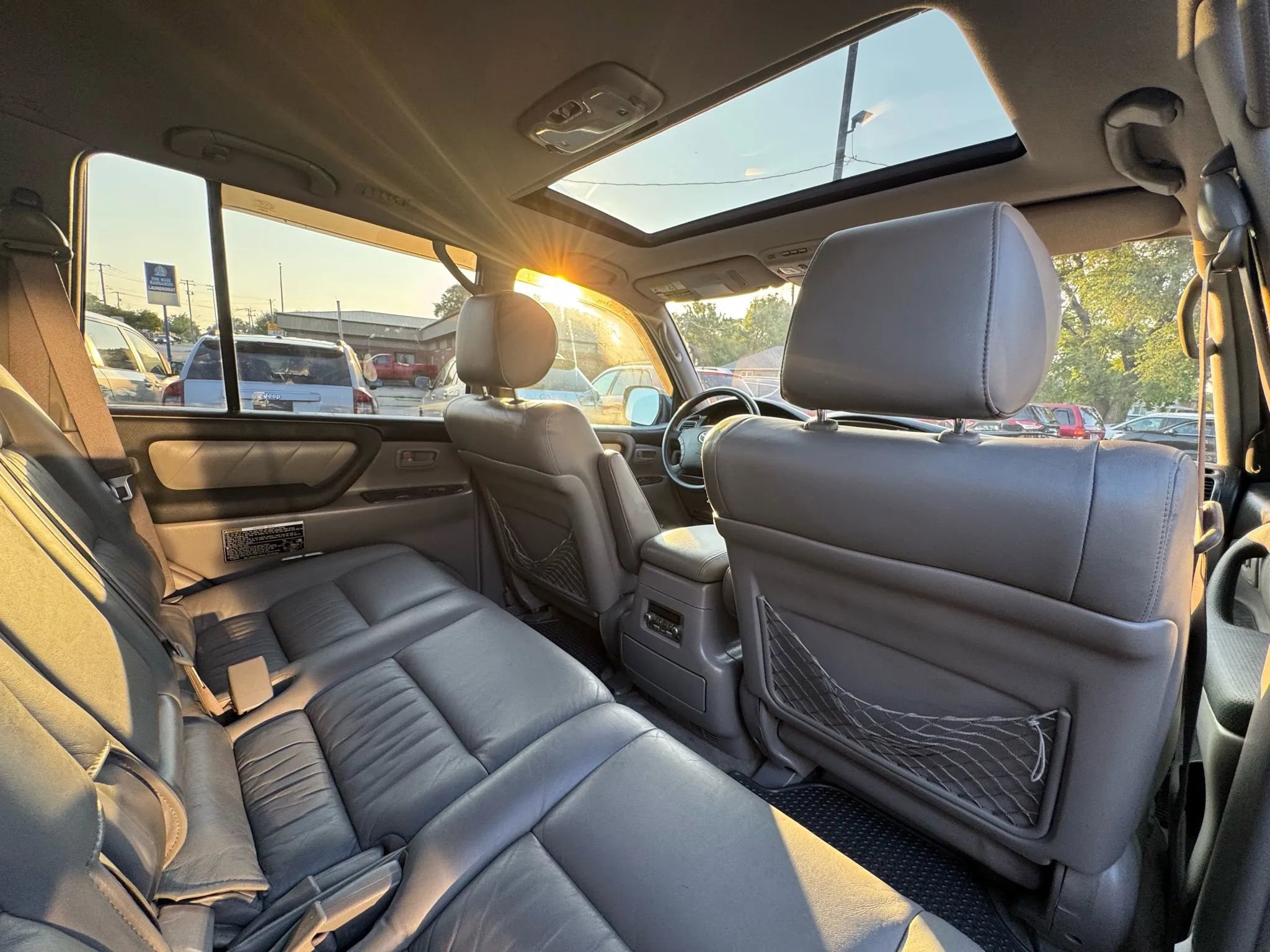 Used 2004 Toyota Land Cruiser image 26