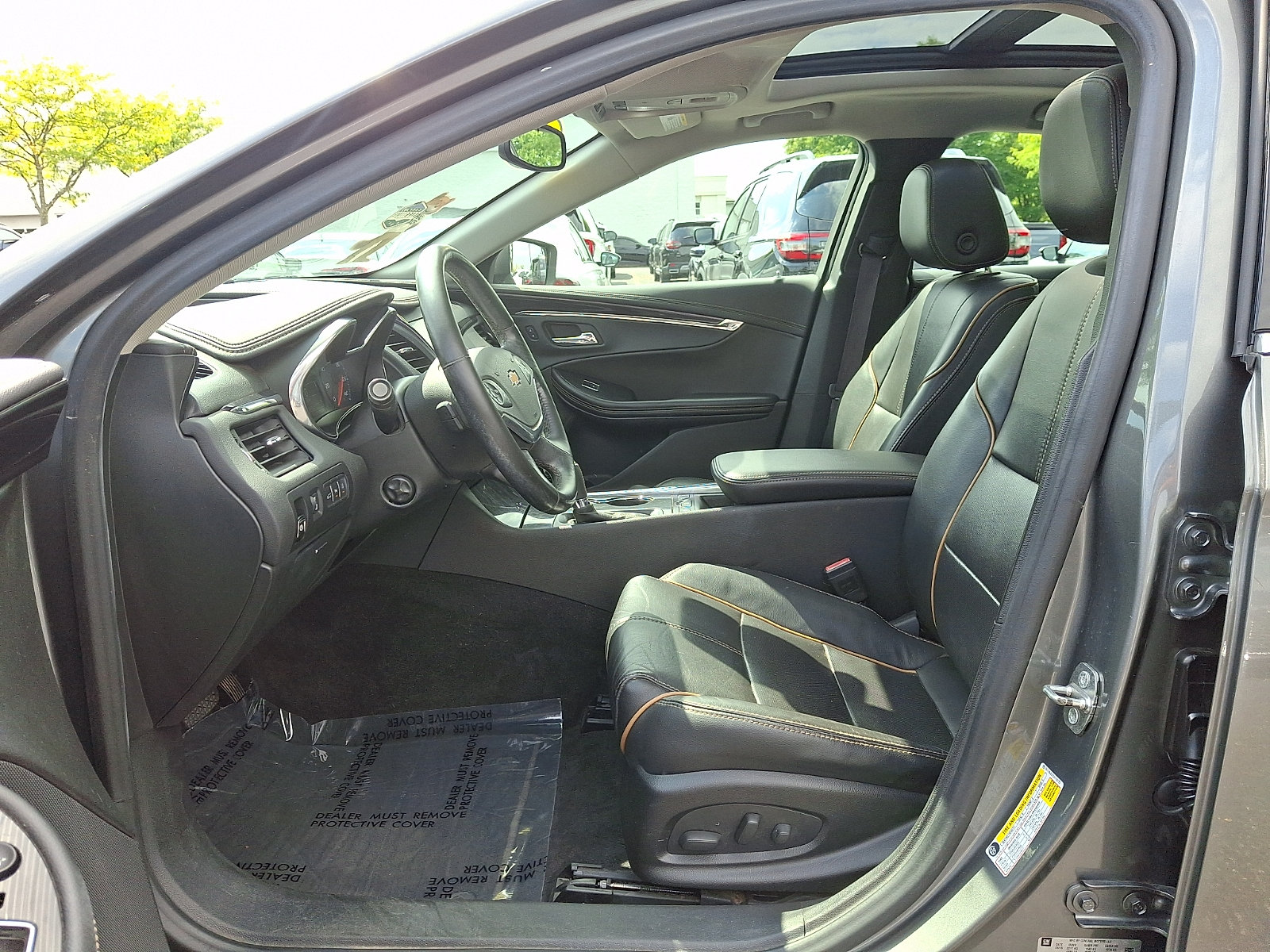 Used 2016 Chevrolet Impala LTZ w/ Enhanced Convenience Package FWD image 13