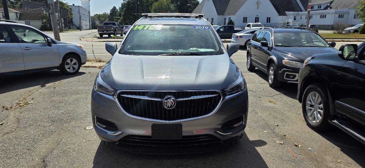 Used 2019 Buick Enclave Essence AWD/4WD image 2