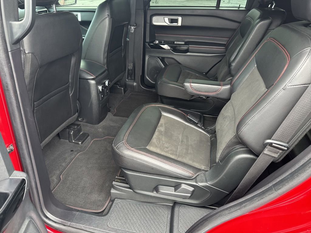 Used 2022 Ford Explorer ST-Line AWD/4WD image 21