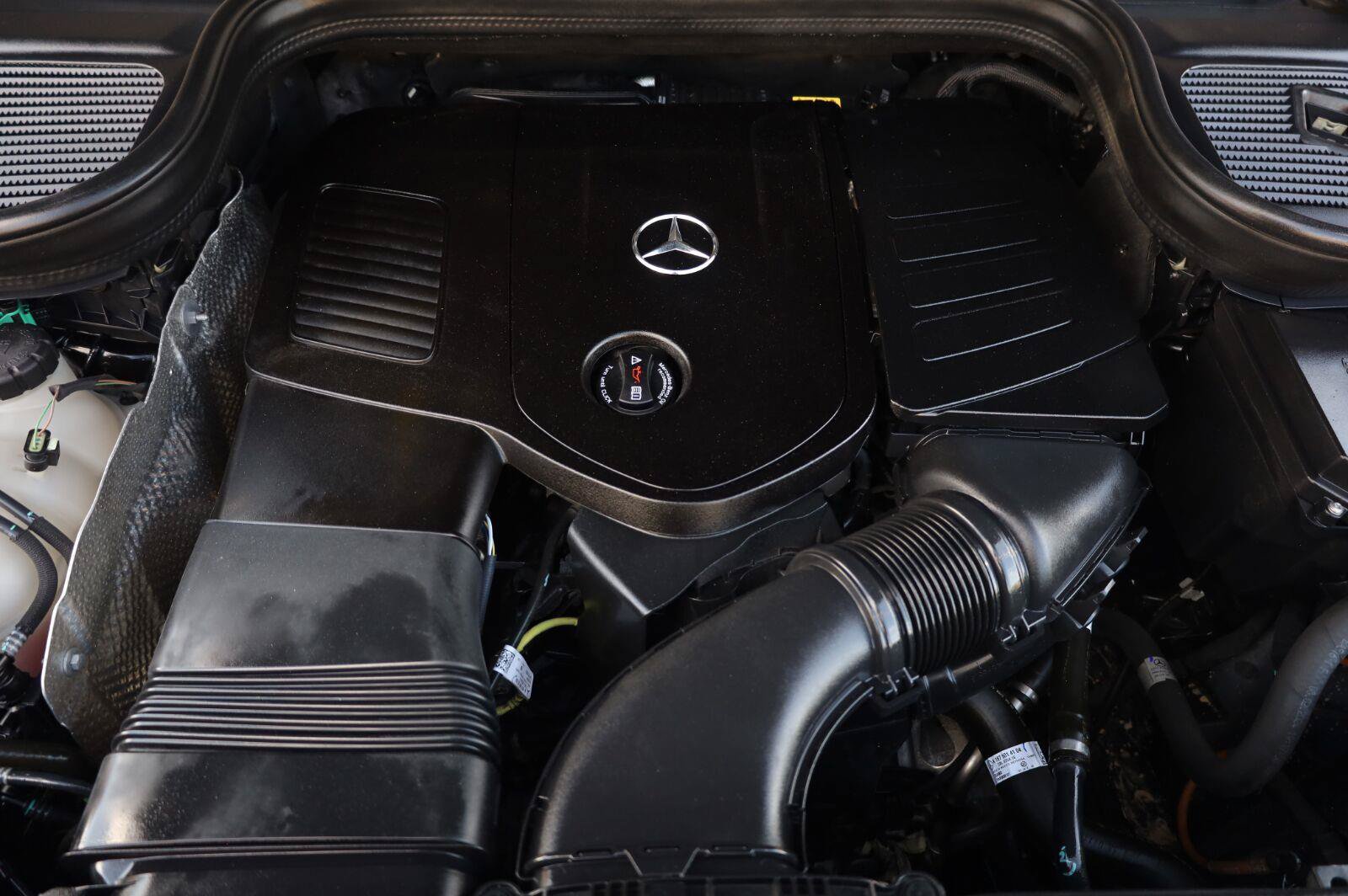 Used 2024 Mercedes-Benz GLE 450e 4MATIC image 13