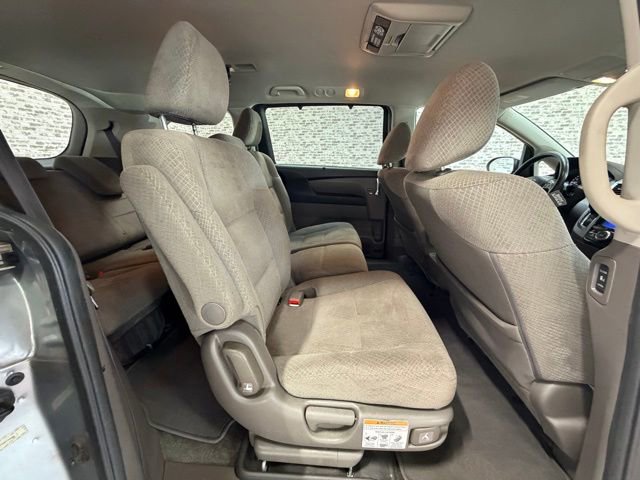 Used 2016 Honda Odyssey SE image 9