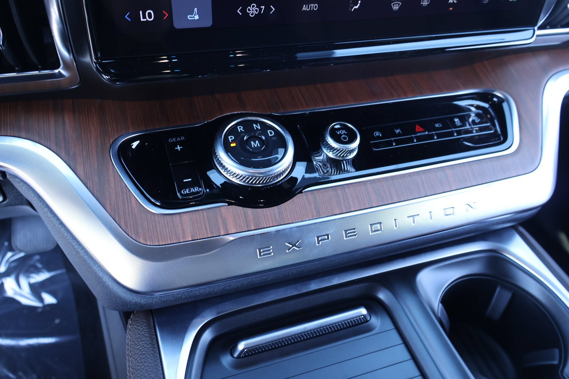New 2027 Ford Expedition King Ranch AWD/4WD image 9