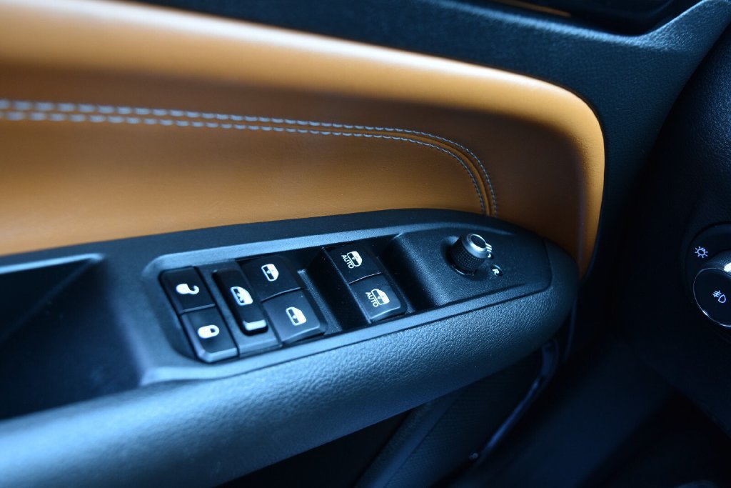 Certified 2025 Jeep Compass Limited AWD/4WD image 25