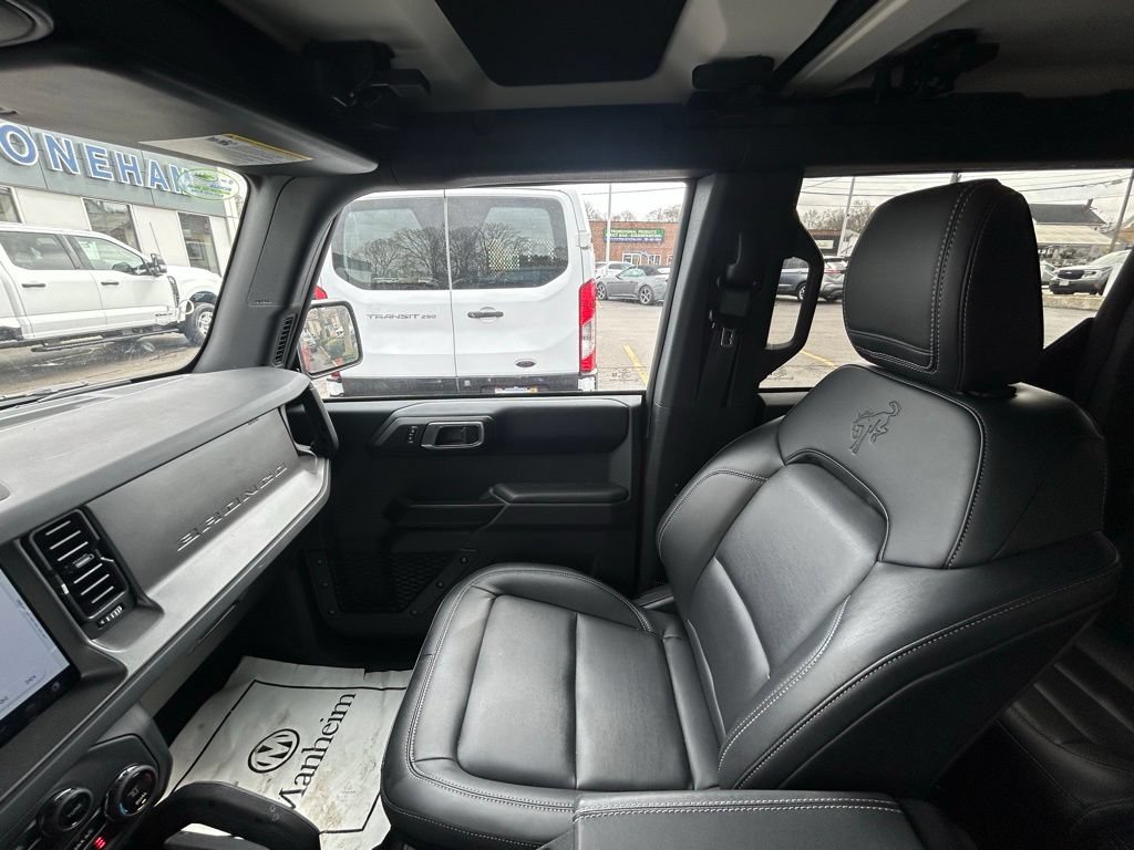 Used 2025 Ford Bronco Badlands AWD/4WD image 20