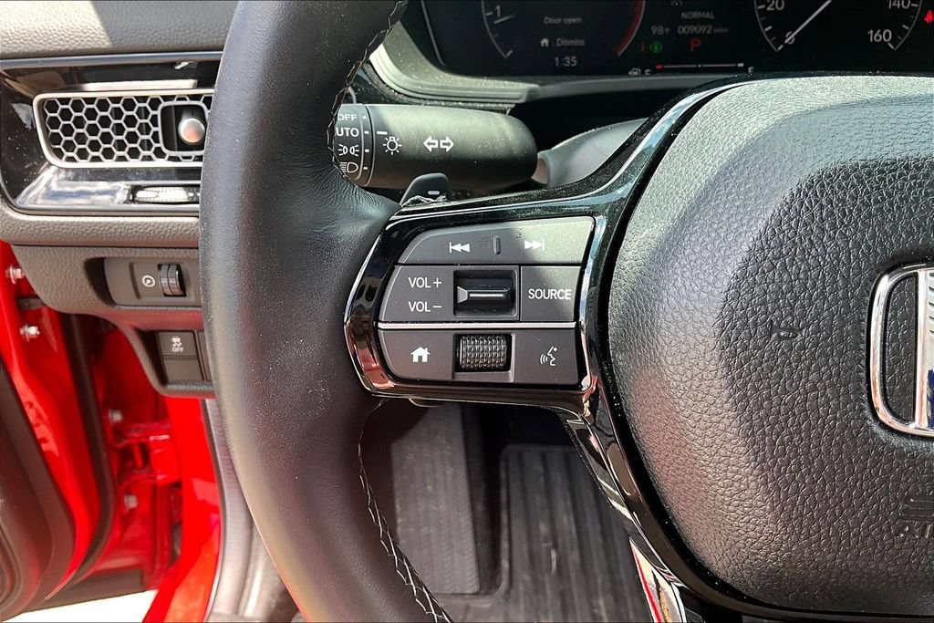 Used 2025 Honda Civic Sport image 11