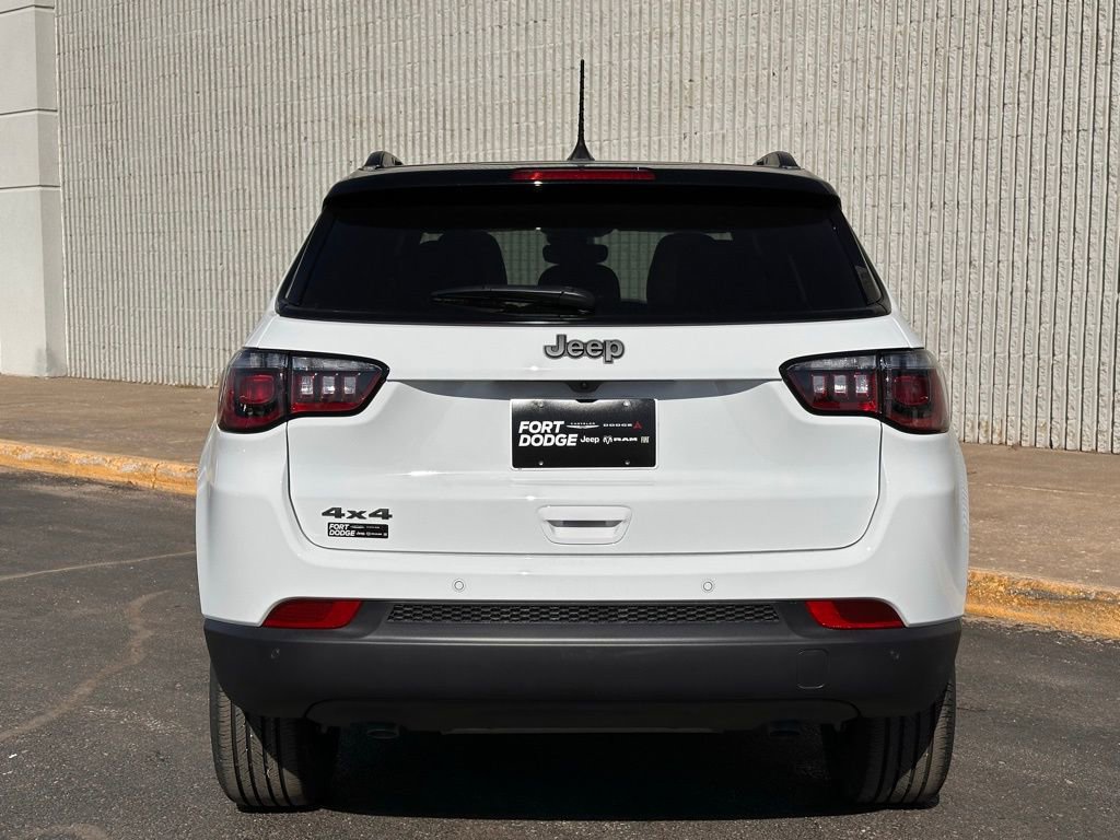 New 2026 Jeep Compass Limited w/ Sun, Sound & Navigation Group AWD/4WD image 4