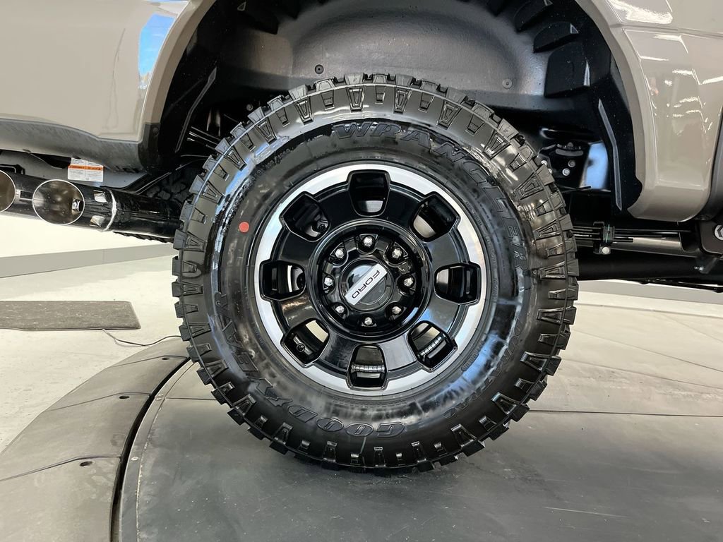 New 2026 Ford F350 4x4 Crew Cab Super Duty image 10