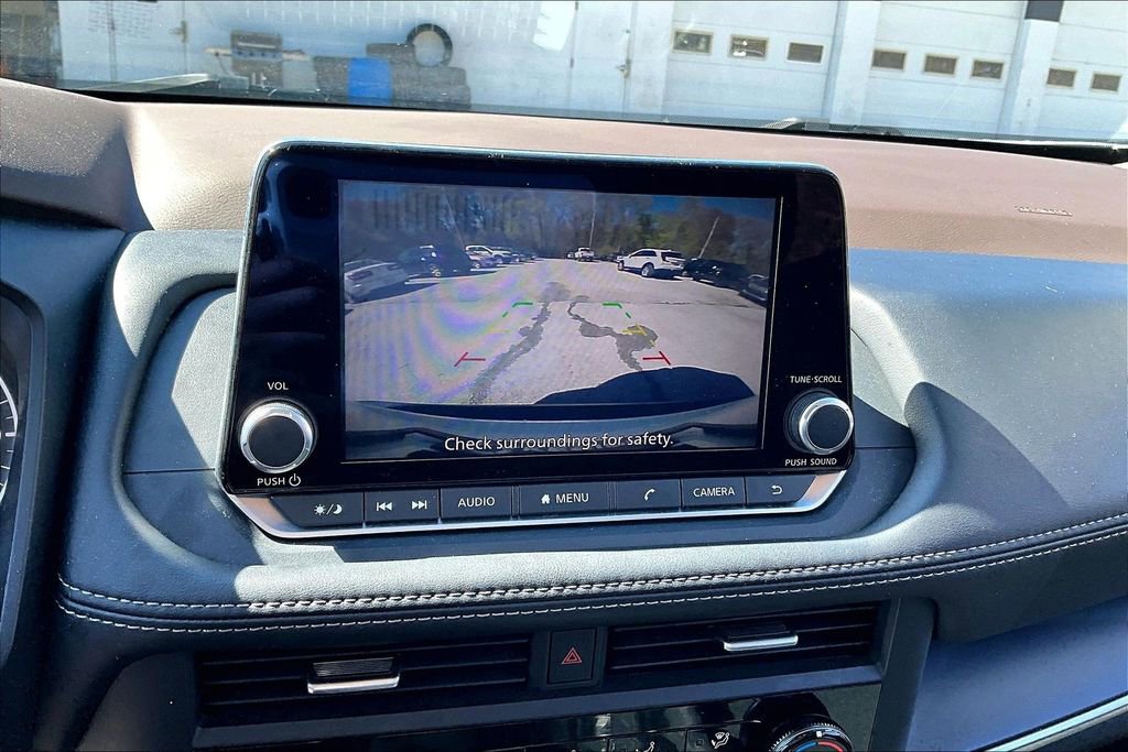 Used 2023 Nissan Rogue S FWD image 14