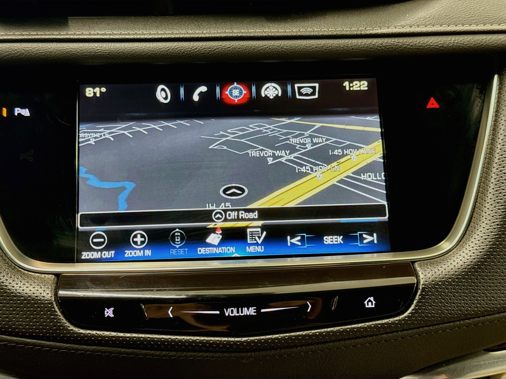 Used 2017 Cadillac XT5 Luxury w/ Driver Awareness Package FWD image 22