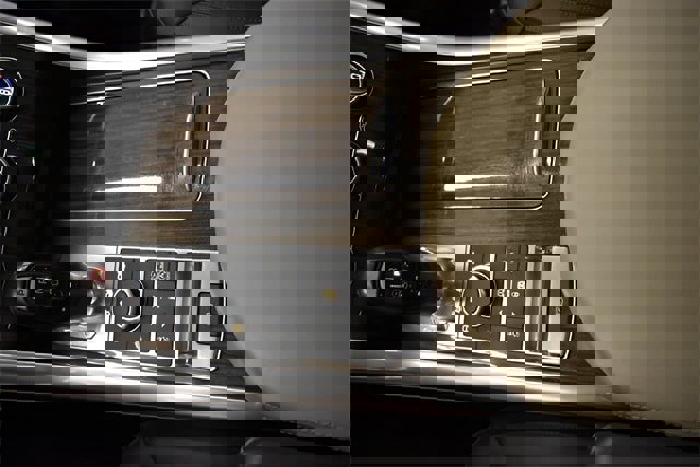 Used 2017 Land Rover Range Rover Sport HSE image 21