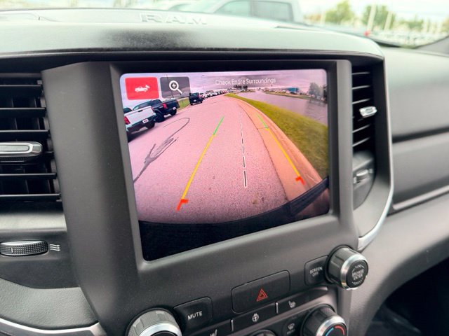 Used 2022 RAM 1500 Big Horn AWD/4WD image 12