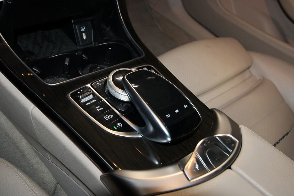 Used 2020 Mercedes-Benz C 300 Cabriolet image 19