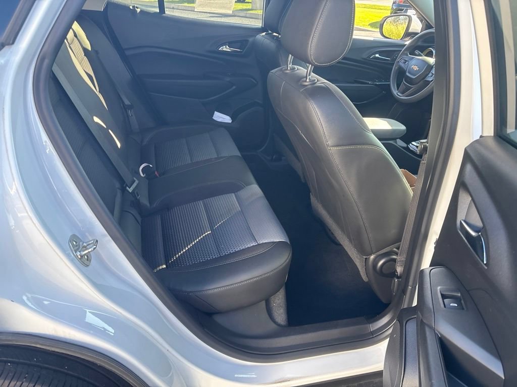 Used 2024 Chevrolet Trax LT FWD image 29